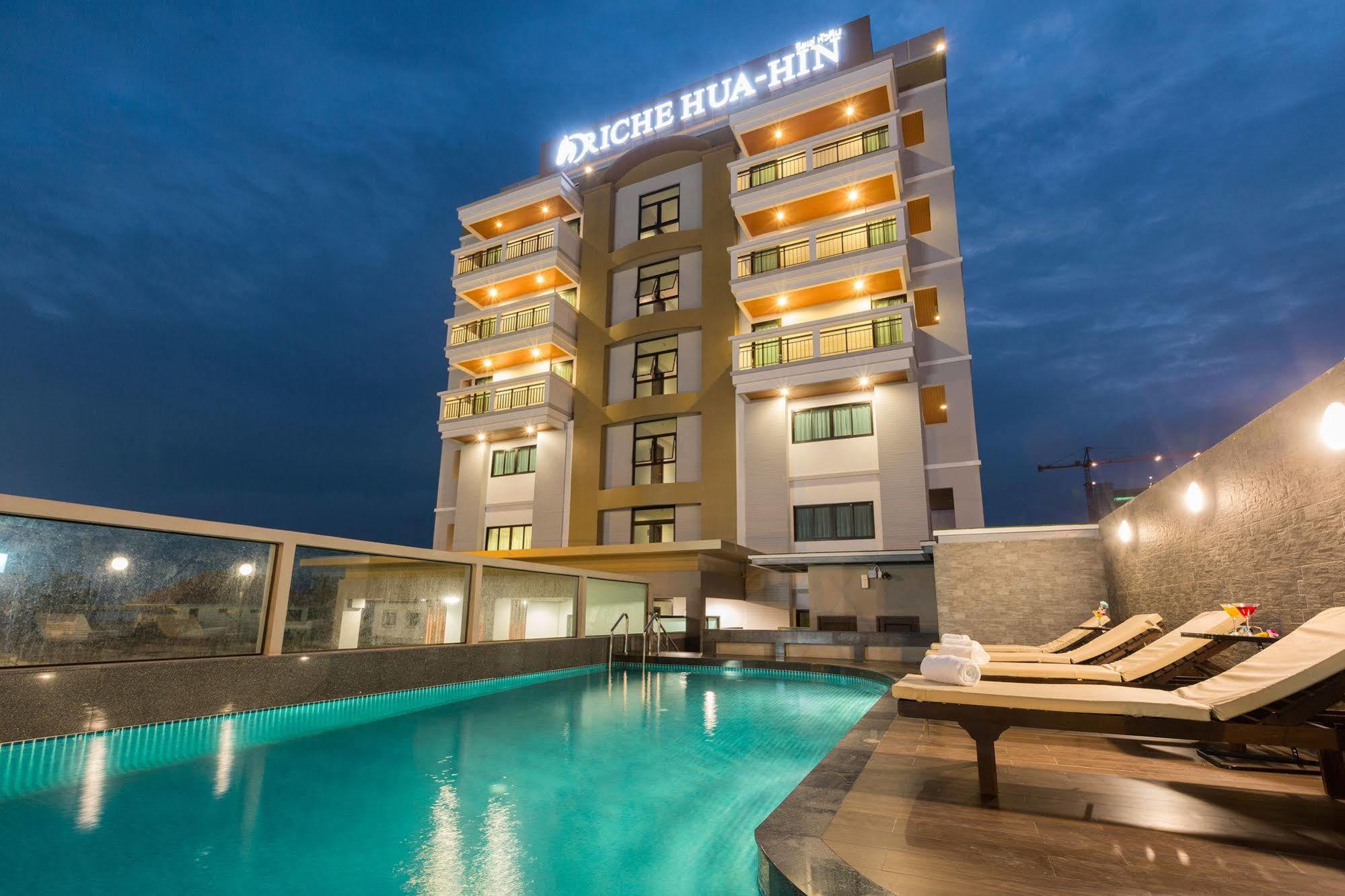 Riche Hua Hin Hotel - Sha Plus Екстериор снимка